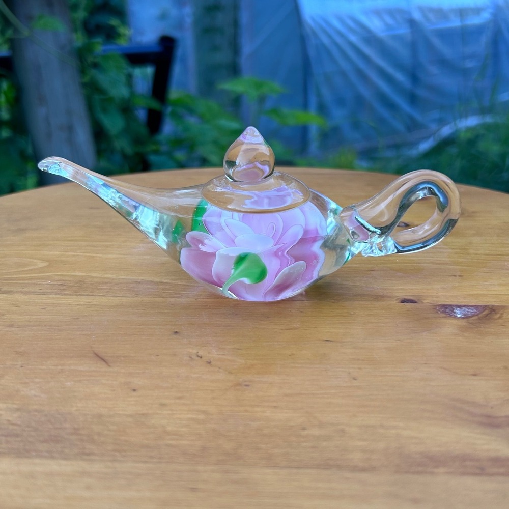 Vintage Genie Lamp Paperweight Pink Crimp Rose Art Glass Dynasty Gallery